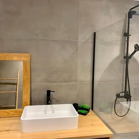 Grand Standing Centre Porto-vecchio بورتو فيكشْيو