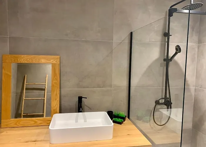 Grand Standing Centre Porto-vecchio بورتو فيكشْيو